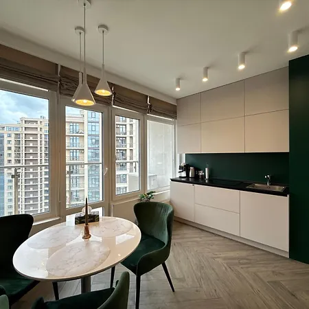 с террасой - 36 жемчужина! Apartment *
